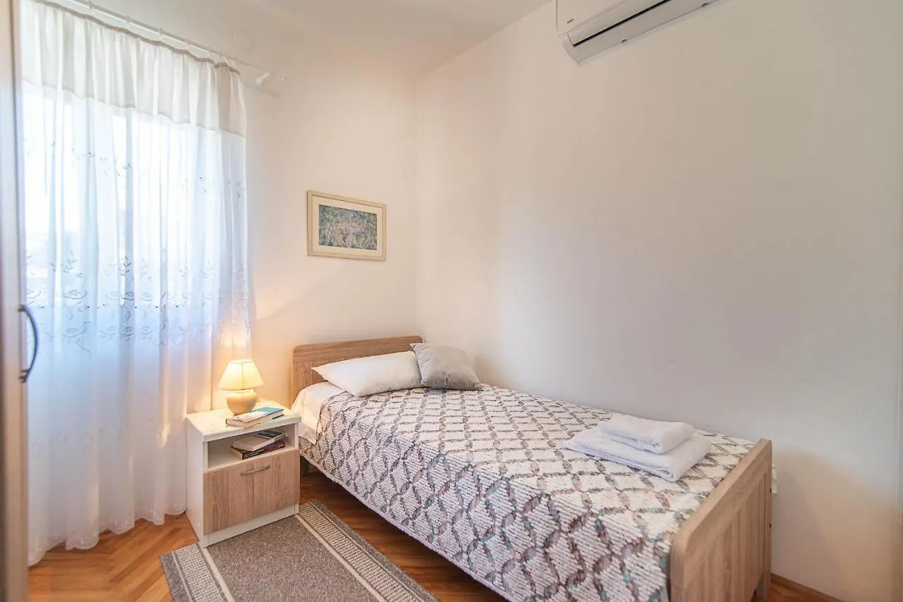 Apartment Revera Rovinj
