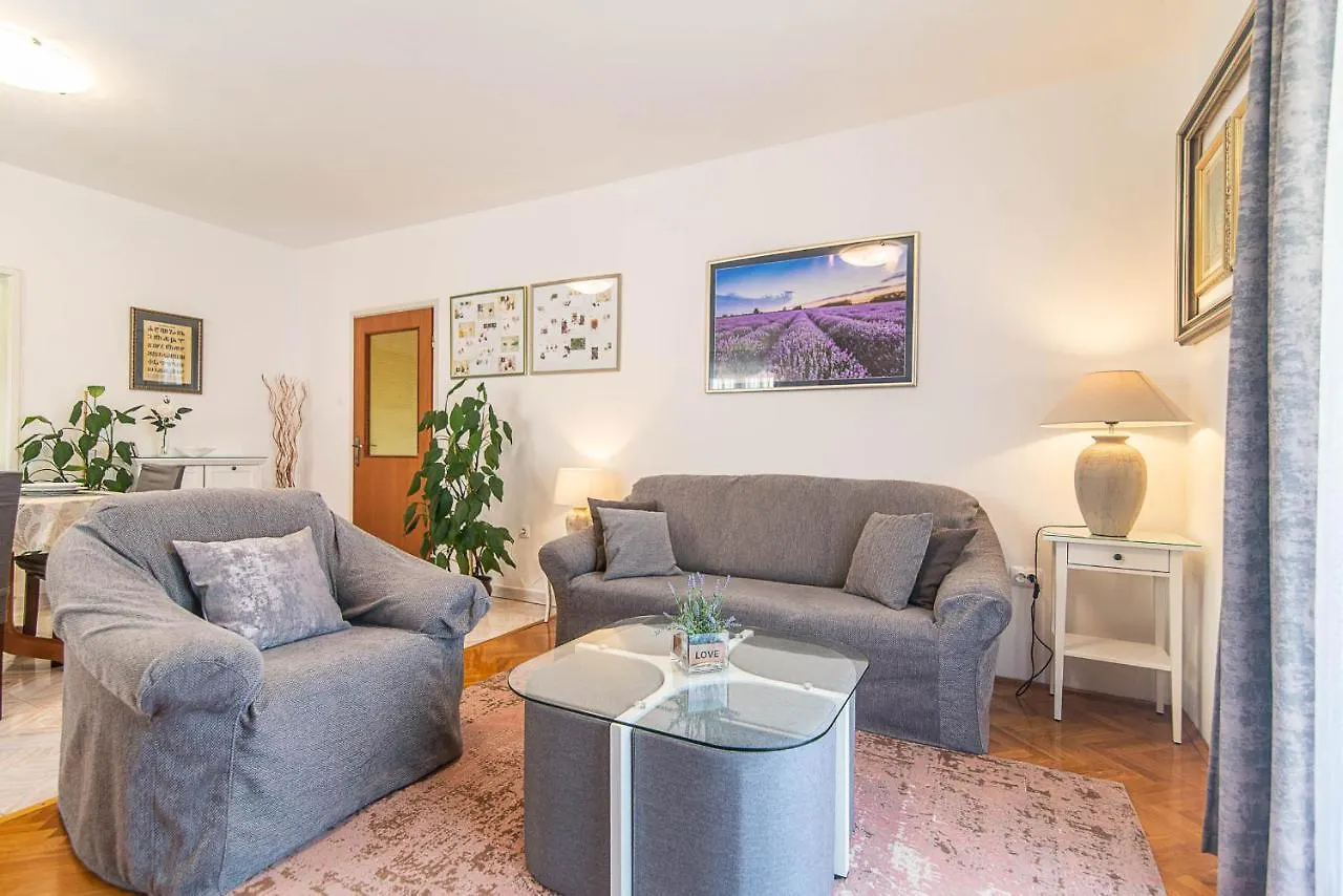 Apartment Revera Rovinj